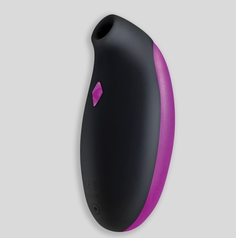 Ari Black